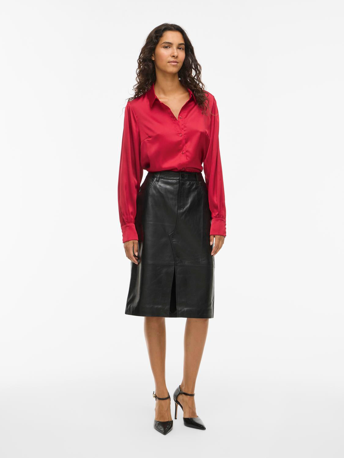 model_shot-front_full